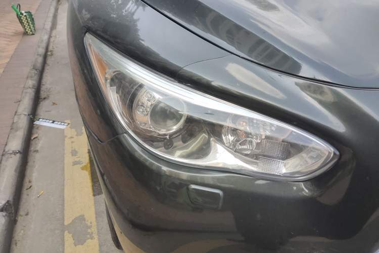 Used Infiniti JX 2013 JX35 Two-Wheel-Drive Excellence Edition Right Front Headlight