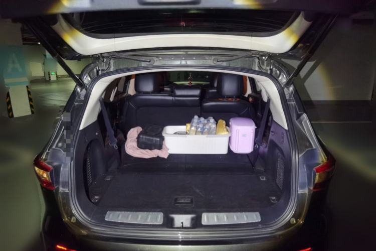 Used Infiniti JX 2013 JX35 Two-Wheel-Drive Excellence Edition Trunk