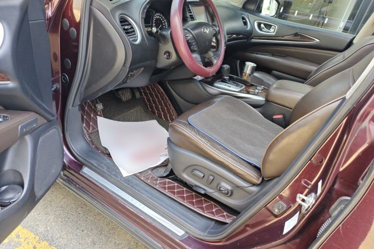 Used Infiniti JX 2013 JX35 Two-Wheel-Drive Excellence Edition Driver Seat