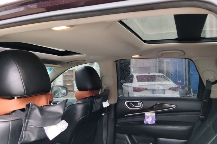 Used Infiniti JX 2013 JX35 Two-Wheel-Drive Excellence Edition Headliner