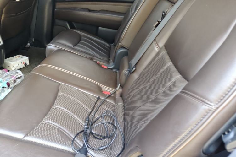 Used Infiniti JX 2013 JX35 Two-Wheel-Drive Excellence Edition Left Rear Seat