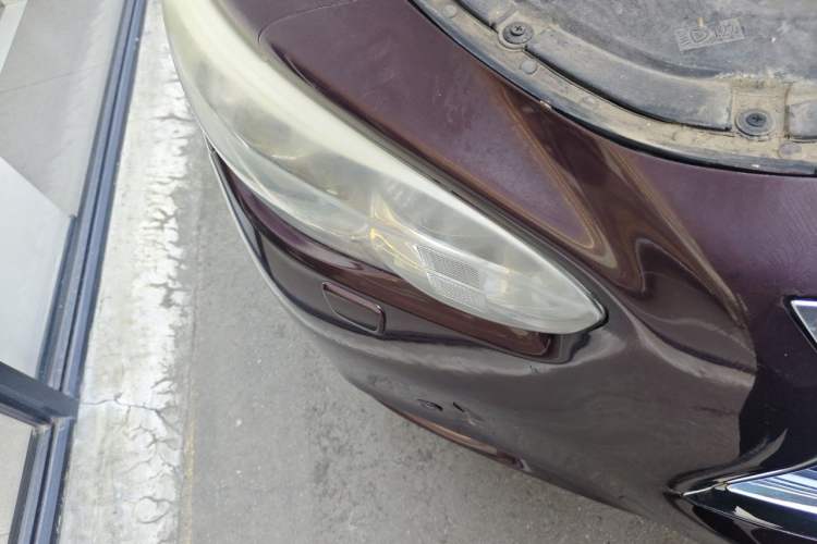 Used Infiniti JX 2013 JX35 Two-Wheel-Drive Excellence Edition Right Front Headlight