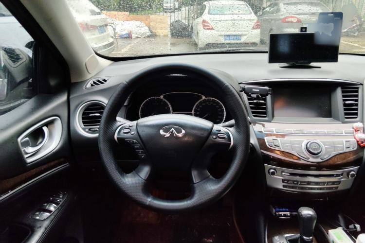 Used Infiniti JX 2013 JX35 Two-Wheel-Drive Excellence Edition Steering Wheel