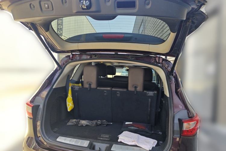 Used Infiniti JX 2013 JX35 Two-Wheel-Drive Excellence Edition Trunk