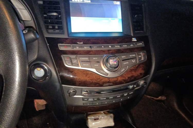 Used Infiniti JX 2013 JX35 4x4 All-Terrain Edition Audio And AC Panel