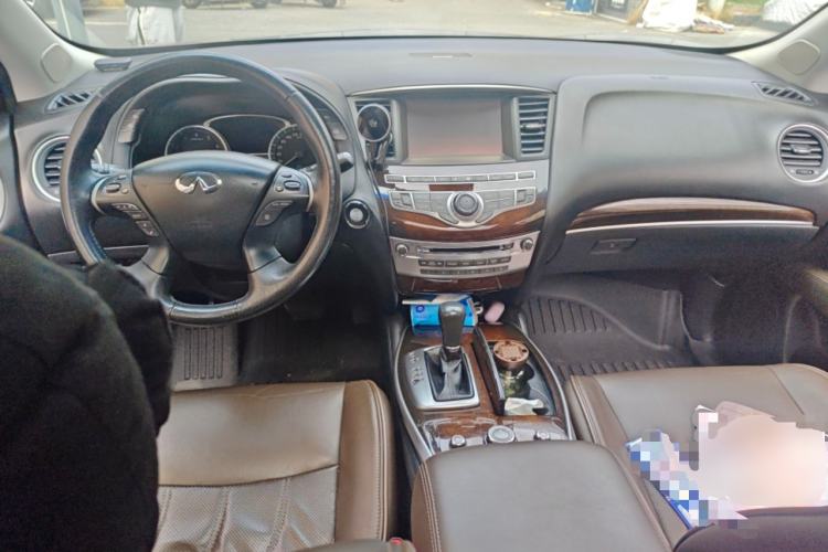 Used Infiniti JX 2013 JX35 4x4 All-Terrain Edition Center Console