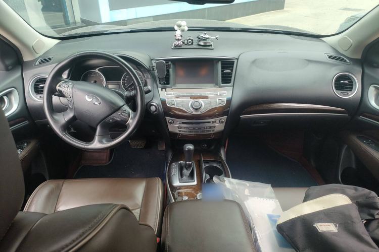 Used Infiniti JX 2013 JX35 4x4 All-Terrain Edition Center Console