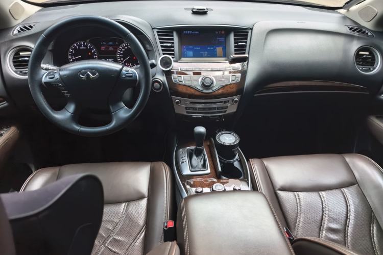 Used Infiniti JX 2013 JX35 Two-Wheel-Drive Excellence Edition Center Console