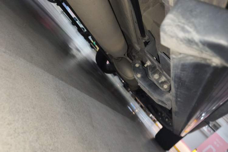 Used Infiniti JX 2013 JX35 4x4 All-Terrain Edition Chassis Rear Right