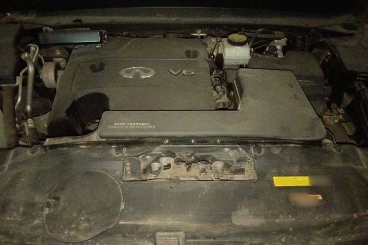 Used Infiniti JX 2013 JX35 4x4 All-Terrain Edition Engine Bay