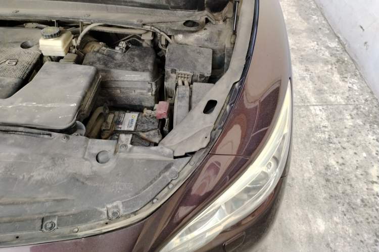 Used Infiniti JX 2013 JX35 4x4 All-Terrain Edition Engine Bay Left