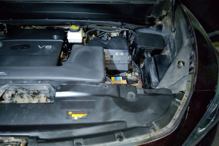 Used Infiniti JX 2013 JX35 Two-Wheel-Drive Excellence Edition Engine Bay Left