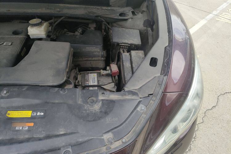 Used Infiniti JX 2013 JX35 4x4 All-Terrain Edition Engine Bay Left
