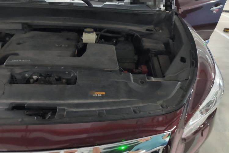 Used Infiniti JX 2013 JX35 4x4 All-Terrain Edition Engine Bay Left