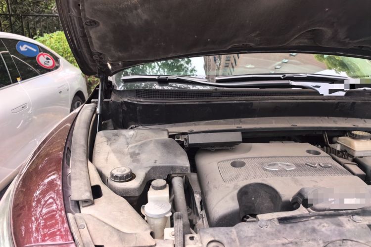 Used Infiniti JX 2013 JX35 Two-Wheel-Drive Excellence Edition Engine Bay Right