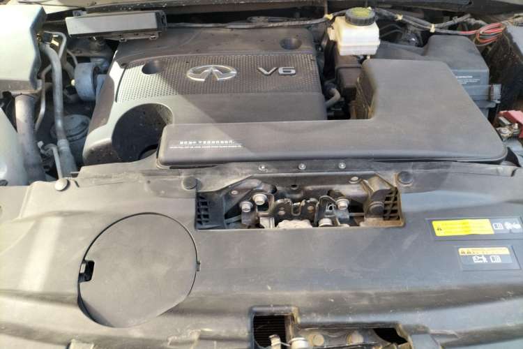 Used Infiniti JX 2013 JX35 4x4 All-Terrain Edition Engine Bay