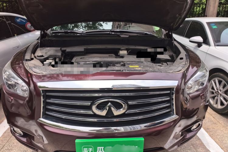 Used Infiniti JX 2013 JX35 Two-Wheel-Drive Excellence Edition Engine Bay