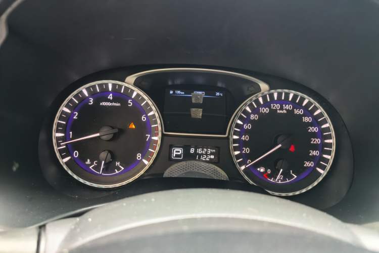 Used Infiniti JX 2013 JX35 Two-Wheel-Drive Excellence Edition Instrument Cluster