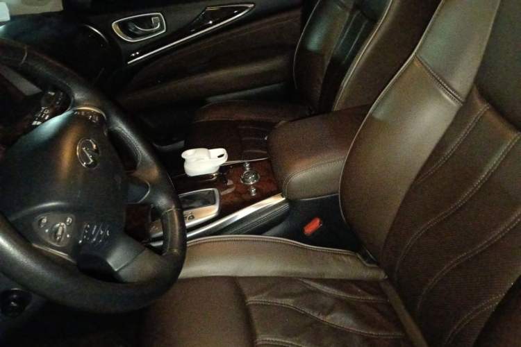 Used Infiniti JX 2013 JX35 4x4 All-Terrain Edition Left Front Seat
