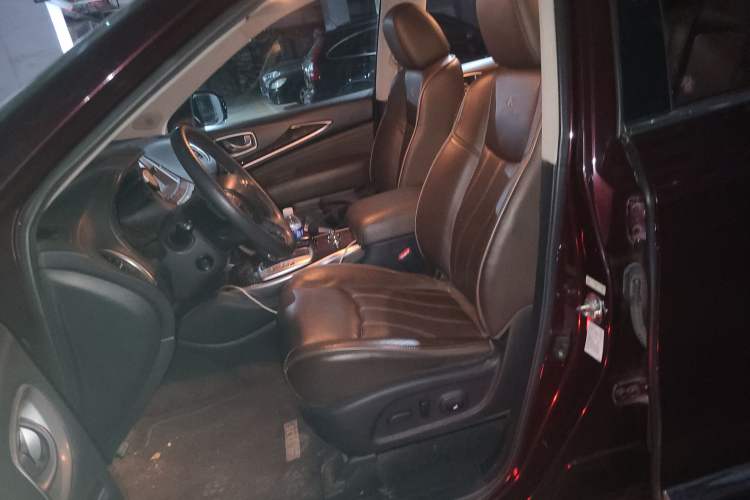 Used Infiniti JX 2013 JX35 Two-Wheel-Drive Excellence Edition Left Front Seat