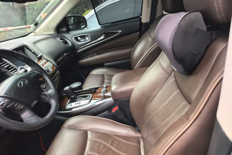 Used Infiniti JX 2013 JX35 Two-Wheel-Drive Excellence Edition Left Front Seat
