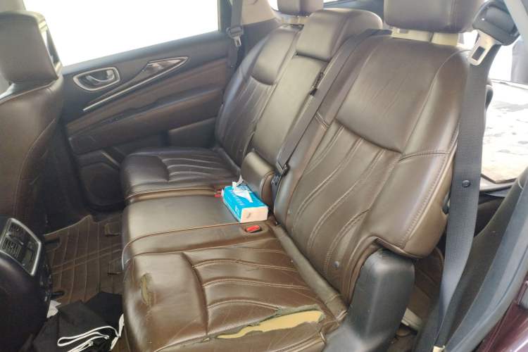 Used Infiniti JX 2013 JX35 4x4 All-Terrain Edition Left Rear Seat