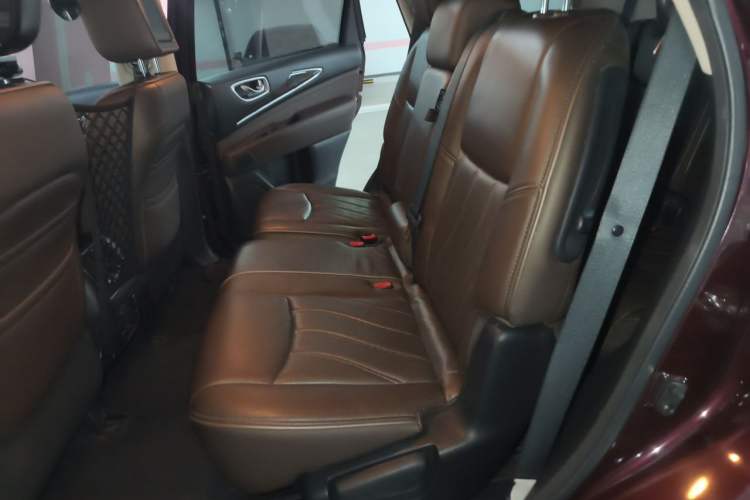 Used Infiniti JX 2013 JX35 4x4 All-Terrain Edition Left Rear Seat