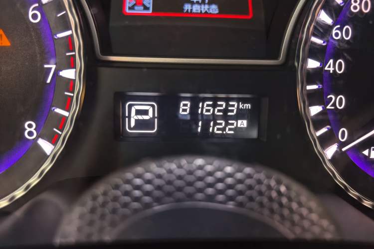 Used Infiniti JX 2013 JX35 Two-Wheel-Drive Excellence Edition Odometer Close Up