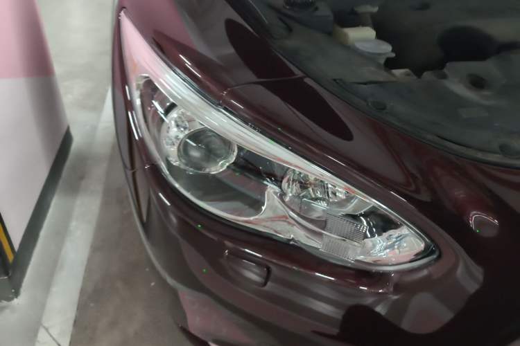 Used Infiniti JX 2013 JX35 4x4 All-Terrain Edition Right Front Headlight