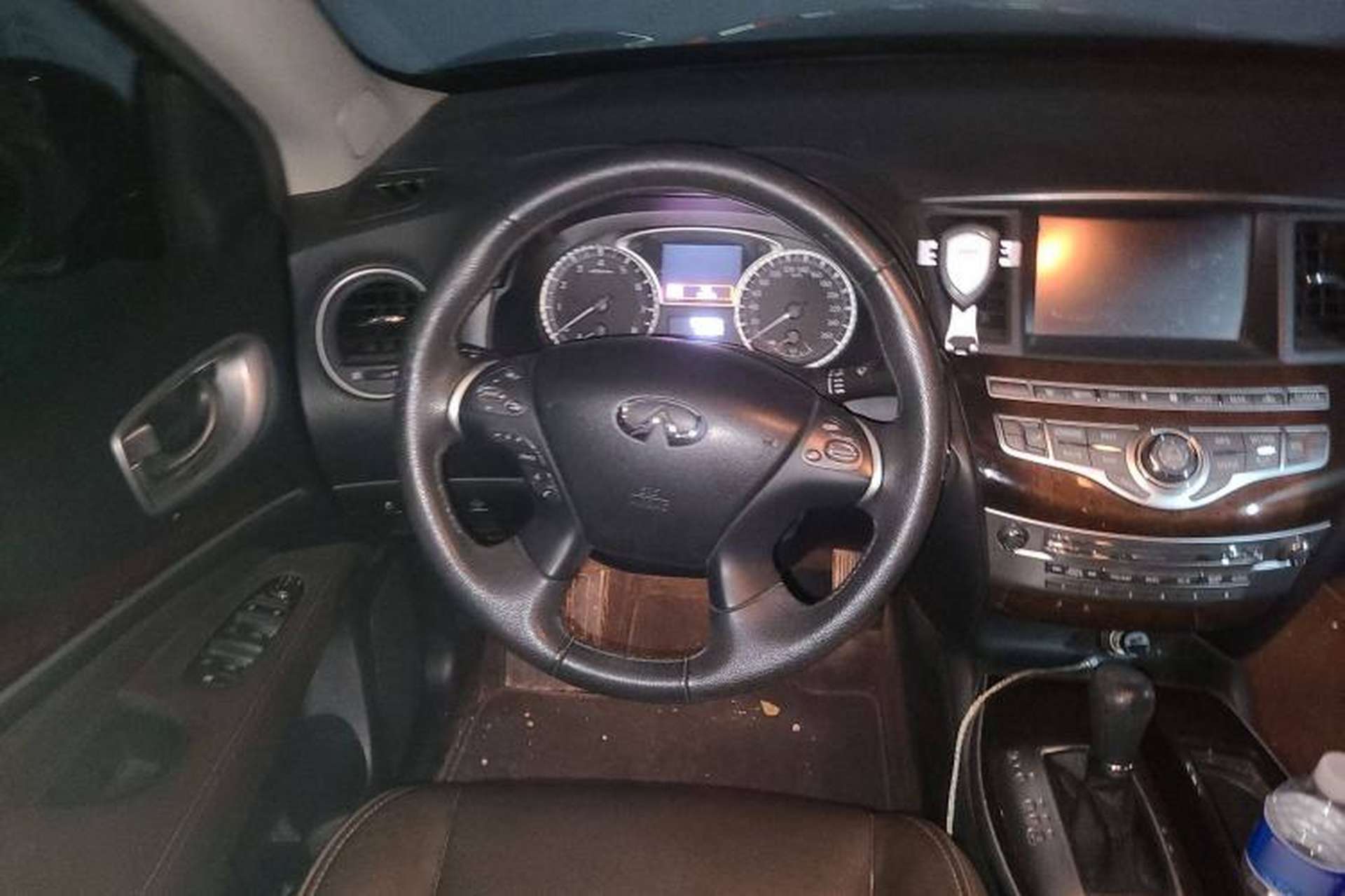 Used Infiniti JX 2013 JX35 Two-Wheel-Drive Excellence Edition Steering Wheel