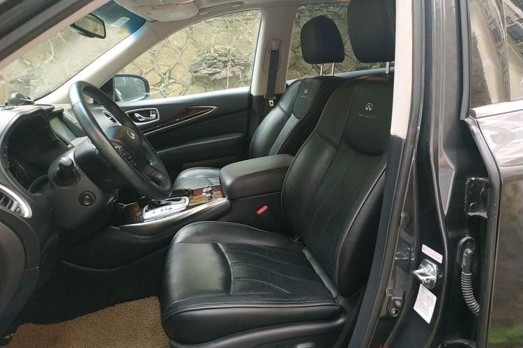 Used Infiniti JX 2013 JX35 Two-Wheel-Drive Excellence Edition Left Front Seat