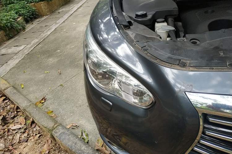 Used Infiniti JX 2013 JX35 Two-Wheel-Drive Excellence Edition Right Front Headlight