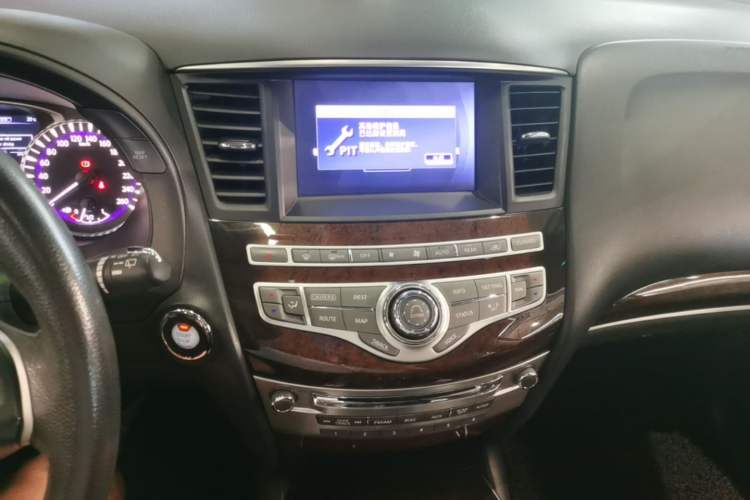 Used Infiniti JX 2013 JX35 Two-Wheel-Drive Excellence Edition Audio And AC Panel