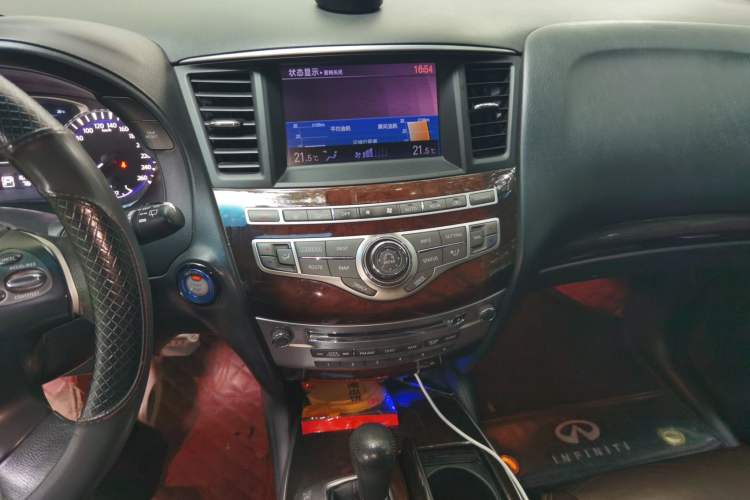Used Infiniti JX 2013 JX35 Two-Wheel-Drive Excellence Edition Audio And AC Panel