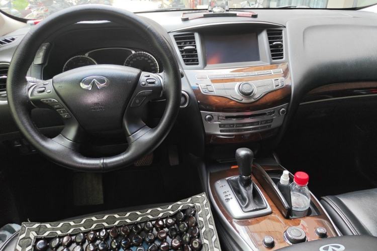Used Infiniti JX 2013 JX35 4x4 All-Terrain Edition Center Console