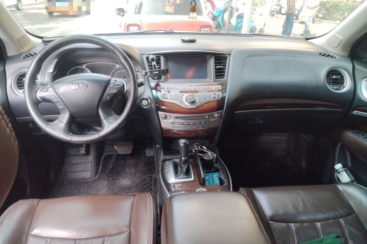 Used Infiniti JX 2013 JX35 4x4 All-Terrain Edition Center Console