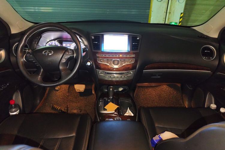 Used Infiniti JX 2013 JX35 4x4 All-Terrain Edition Center Console
