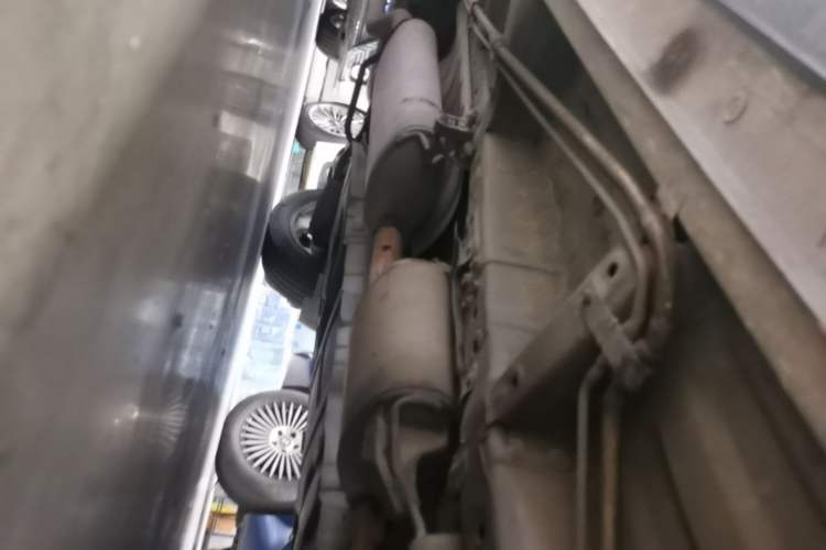 Used Infiniti JX 2013 JX35 Two-Wheel-Drive Excellence Edition Chassis Front Right
