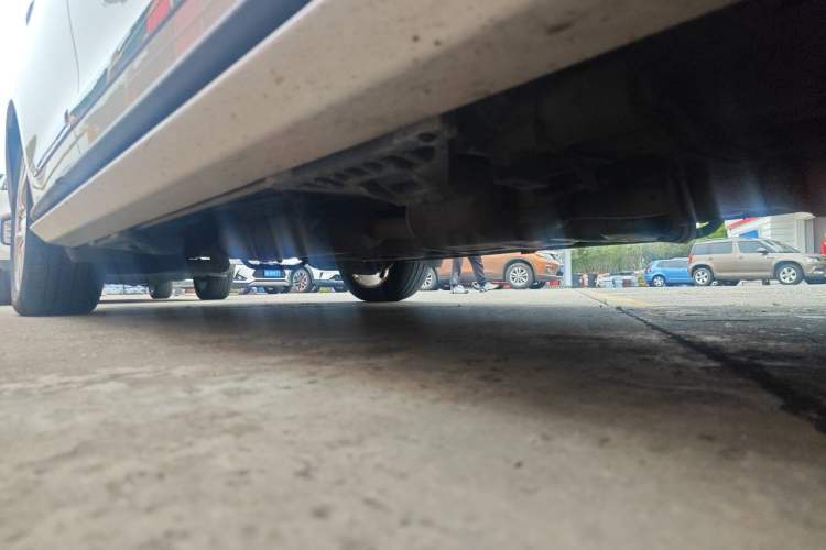 Used Infiniti JX 2013 JX35 4x4 All-Terrain Edition Chassis Front Right