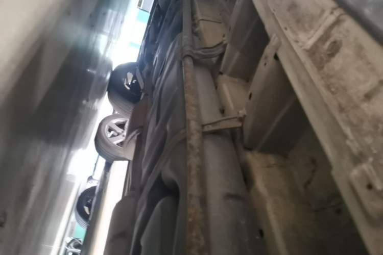 Used Infiniti JX 2013 JX35 Two-Wheel-Drive Excellence Edition Chassis Rear Left