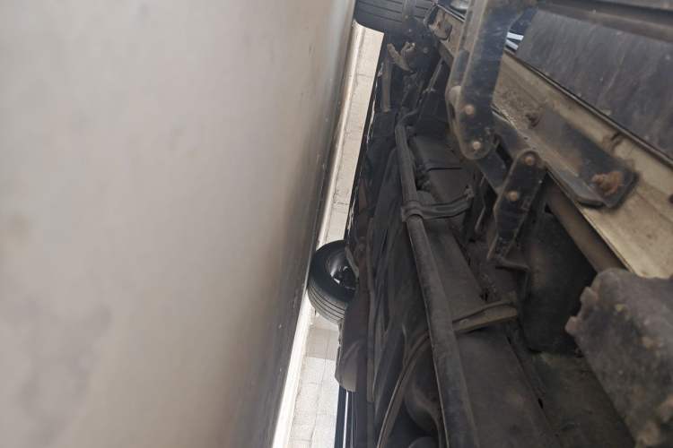 Used Infiniti JX 2013 JX35 4x4 All-Terrain Edition Chassis Rear Left