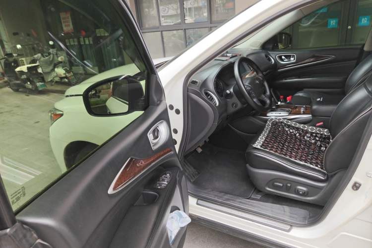 Used Infiniti JX 2013 JX35 4x4 All-Terrain Edition Driver Seat