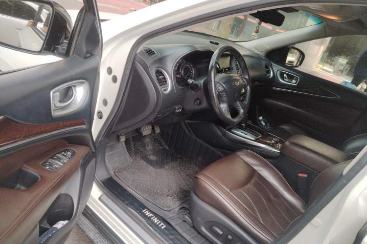 Used Infiniti JX 2013 JX35 4x4 All-Terrain Edition Driver Seat