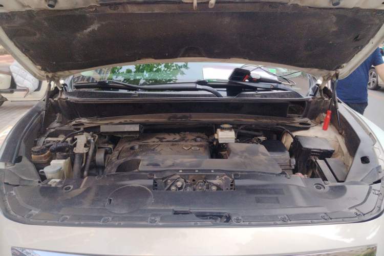 Used Infiniti JX 2013 JX35 4x4 All-Terrain Edition Engine Bay