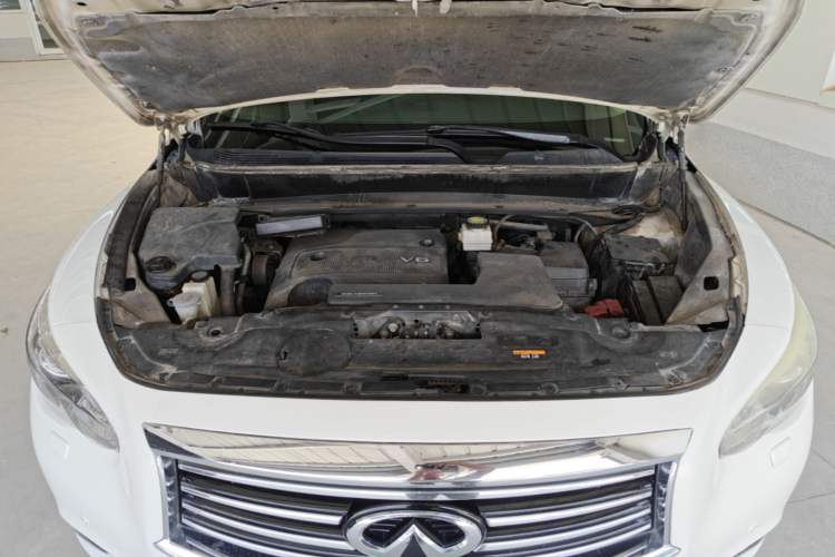 Used Infiniti JX 2013 JX35 4x4 All-Terrain Edition Engine Bay