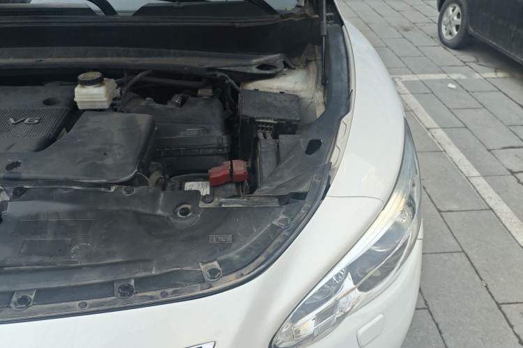 Used Infiniti JX 2013 JX35 4x4 All-Terrain Edition Engine Bay Left