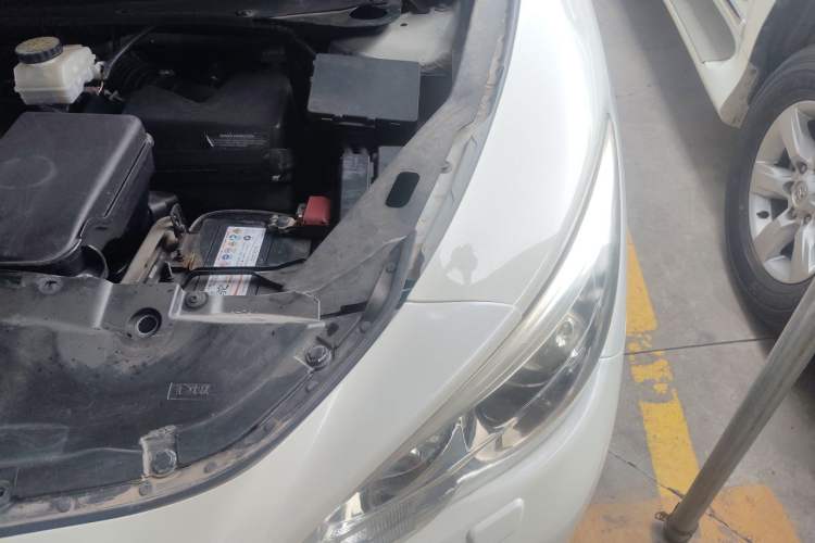 Used Infiniti JX 2013 JX35 4x4 All-Terrain Edition Engine Bay Left
