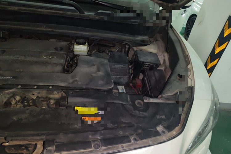 Used Infiniti JX 2013 JX35 4x4 All-Terrain Edition Engine Bay Left