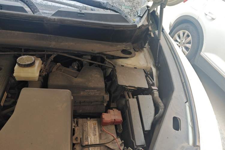 Used Infiniti JX 2013 JX35 4x4 All-Terrain Edition Engine Bay Left