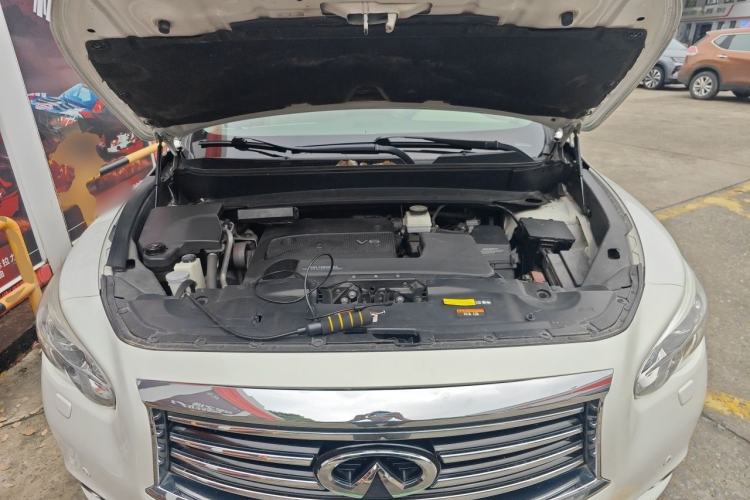 Used Infiniti JX 2013 JX35 4x4 All-Terrain Edition Engine Bay